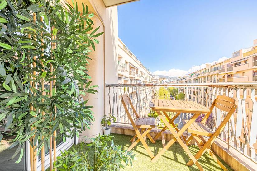 Winter Immobilier - Appartamento  - Nice - Estienne d’Orves / Parc Imperial / Pessicart - Nice - 115023243764410652bd0c53.57029346_1920.webp-original