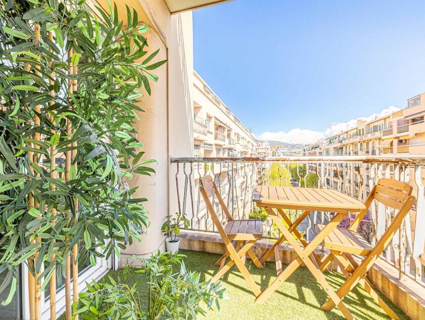 Winter Immobilier - Apartment - Nice - Estienne d’Orves / Parc Imperial / Pessicart - Nice - 1a58c204efba9a61d9acb61212d8043e_b1ec78fb8f_1920