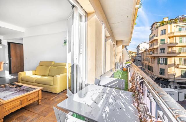 Winter Immobilier - квартира - Nice - Fleurs Gambetta - Nice - ae7b2ef0a33674b37cb1aa6370a83f26_eae9475cab_1920