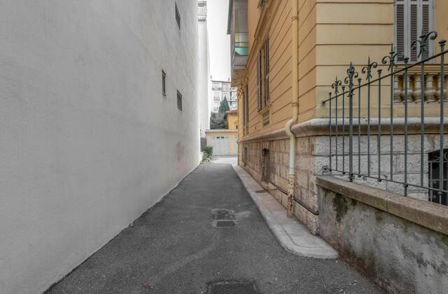 Winter Immobilier - Parking - Nice - Fleurs Gambetta - Nice - 7697c8e0-63a9-4dad-baa8-c0189151c5c3