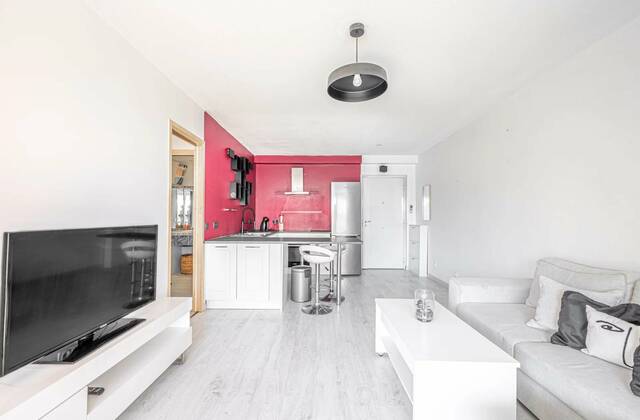 Winter Immobilier - Apartment - Saint-Laurent-du-Var - 99a704aa6c8e0aa5ffc42981bb2b86c7_193643a90b_1920