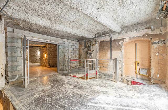 Winter Immobilier - Commercial - Vieux Nice - Nice - 7b5d9bd7-1a50-4b68-a402-cd9ddbdaca04