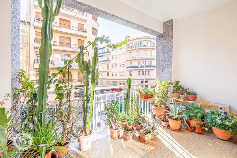 Winter Immobilier - квартира - Nice - Fleurs Gambetta - Nice - 146625244365a7e1995b18e8.97660600_eac5739063_1920.webp-original
