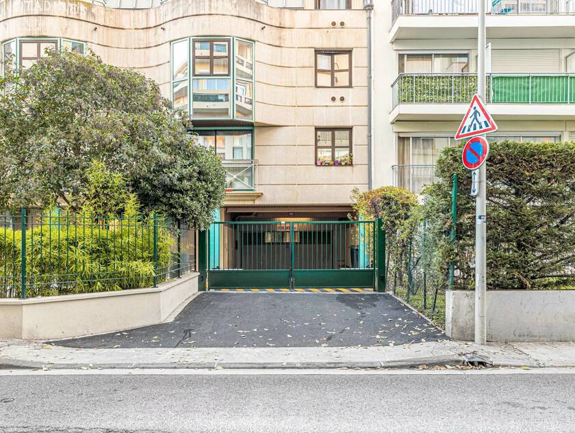 Winter Immobilier - Parcheggio / Box - Nice - Fleurs Gambetta - Nice - fcc7499a6583b9cd01215d4c62f02ae2_a413ea7e34_1920