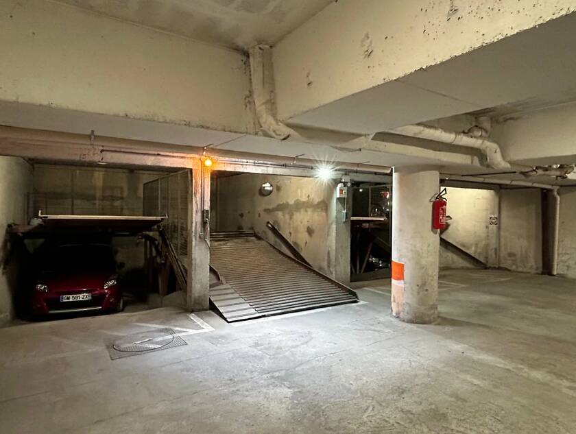 Winter Immobilier - Garage / Parking - Nice - Fleurs Gambetta - Nice - f1fa7d07b0ea17693bd700dcf08f121d_502c548bce_1920