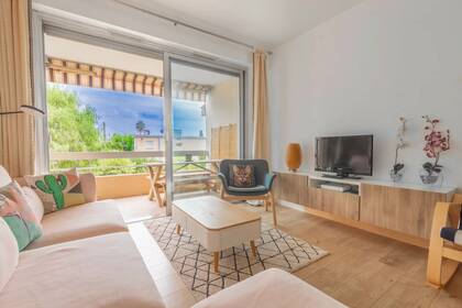 Winter Immobilier - Appartement - Vallauris - caa3f5ecfbf4001b61690732e1c7715e_29fb633c52_1920