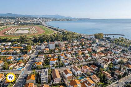 Winter Immobilier - Дом / Вилла - Villeneuve-Loubet - 34e00bbb-efdd-4dd2-803c-92ad33bec5ce