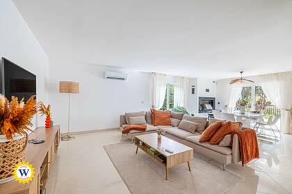 Winter Immobilier - Maison - Cagnes-sur-Mer - 4f140808cabb63c3d5e4ff6a8f4da3b7_288b7a0b47_4096