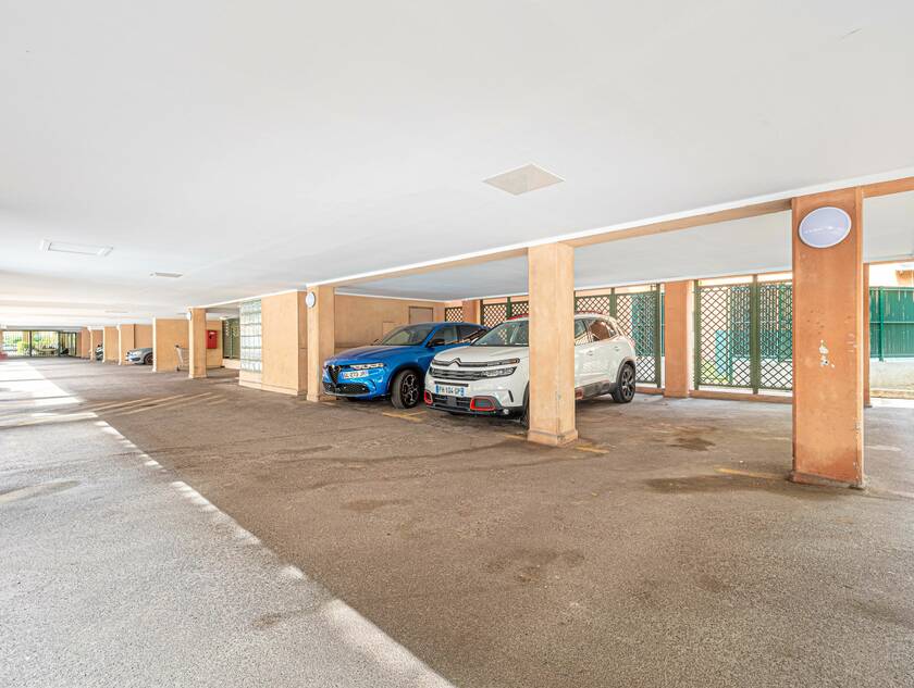 Winter Immobilier - Parking - Nice - 4a5fd4d3-c60a-44dc-9426-e65d86bd9ba1