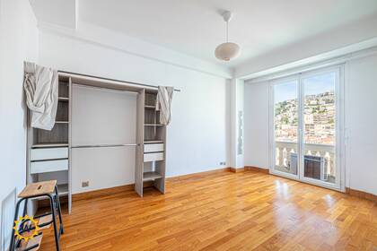 Winter Immobilier - Appartement - Nice - b90ec62c-8c35-41ab-937b-6a3b3388e945