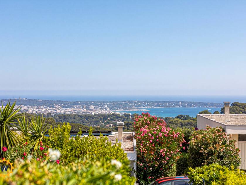 Winter Immobilier - Maison - Vallauris - f8b7c1c7-1bf8-41ca-9fc2-fec2db9f3bd6