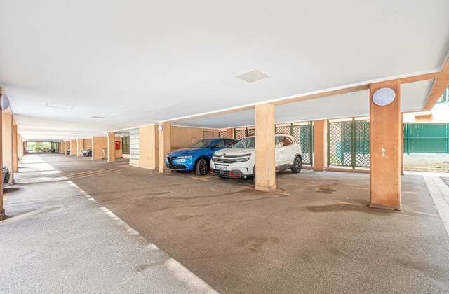 Winter Immobilier - Garage / Parking - Nice - Fleurs Gambetta - Nice - a468865de3fff6ccaea00ca21e21920e_e437e28e4b_4096