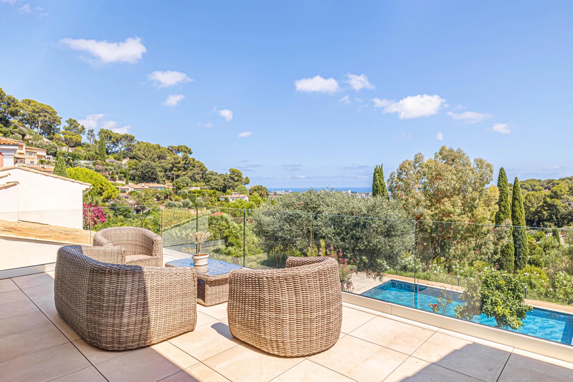 Winter Immobilier - Maison - Golfe-Juan - 9ccae728f284995a11adde0c0297a81d_a567403c77_1920