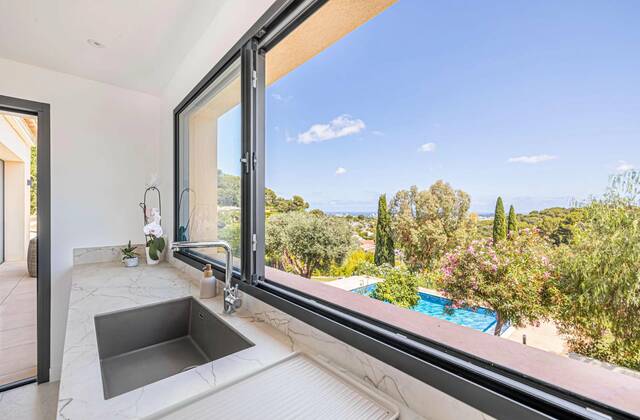 Winter Immobilier - Casa/ Villa - Golfe-Juan - 8f42e7216ac8c74e5110d70530d16c50_2b14e930e1_1920