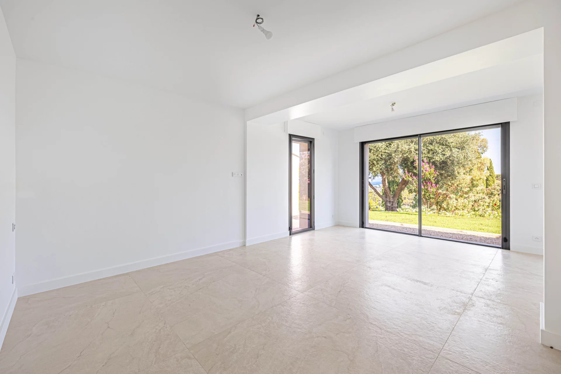 Winter Immobilier - Maison - Golfe-Juan - fbc0a808202b28ca4ea256edce941936_85502241d8_1920