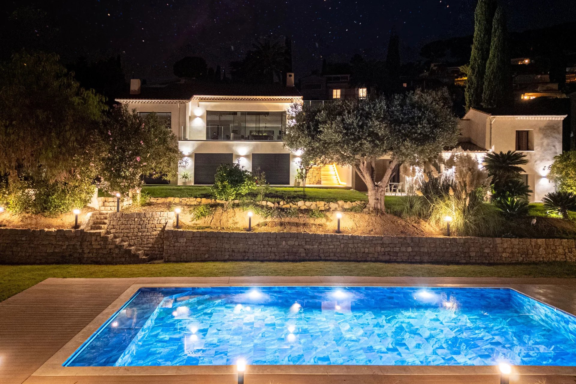 Winter Immobilier - Maison - Golfe-Juan - 26291e97d626290a7fadab55865cdac9_8c454e44b8_1920