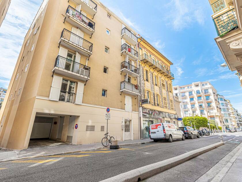 Winter Immobilier - Garage / Parking - Nice - Fleurs Gambetta - Nice - 617094fdafe8724acb42f111cce68fa9_5fd34841ed_4096-original