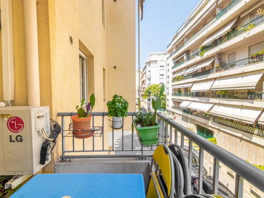 Winter Immobilier - Appartement - Nice - Fleurs Gambetta - Nice - 63cb560328d5be2a3329678c2b7c5f2a_c6c5c21fa7_1920