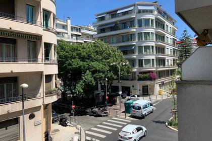 Winter Immobilier - Appartamento  - Nice - Fleurs Gambetta - Nice - 14948897945ef1ef668fc821.19726176_1920.webp-original