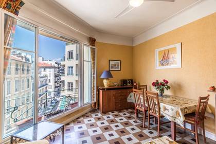 Winter Immobilier - Appartement - Nice - Fleurs Gambetta - Nice - 8932022395f1c529a244ca5.69317782_1920.webp-original