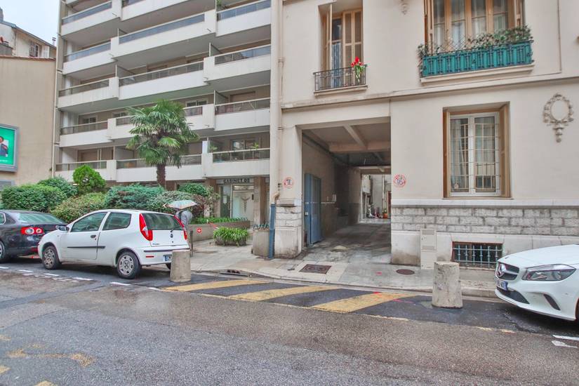 Winter Immobilier - Garage / Parking - Nice - Fleurs Gambetta - Nice - 19334790995fd252f781bce9.77915540_1920.webp-original