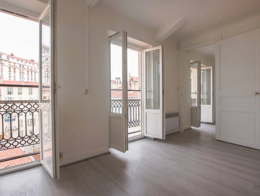 Winter Immobilier - квартира - Nice - Carabacel / Hotel des Postes - Nice - 607558505e7ca7206a85b2.94544754_1920.webp-original