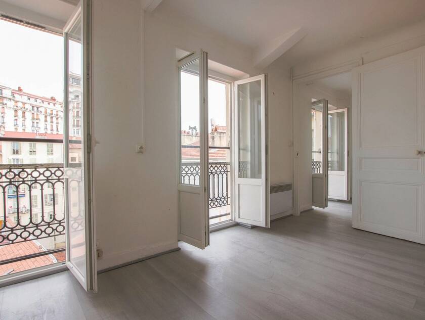 Winter Immobilier - Appartamento  - Nice - Carabacel / Hotel des Postes - Nice - 1aa3ffde496d9700f5610b8d8df415b5_ec72b22007_1920