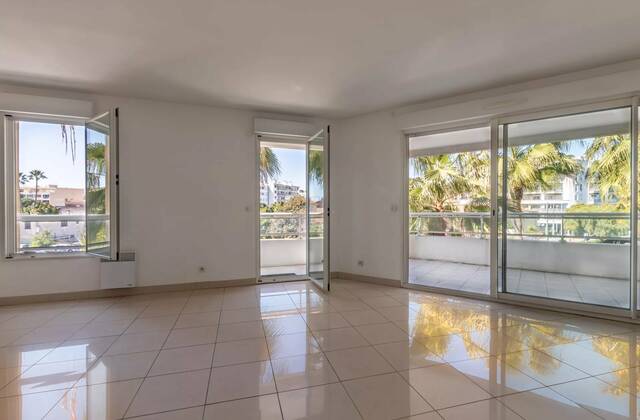 Winter Immobilier - Apartment - Cagnes-sur-Mer - e0dd3ee4a733d4e4c31d4ca2ebd4cdc8_c1ac533e49_1920