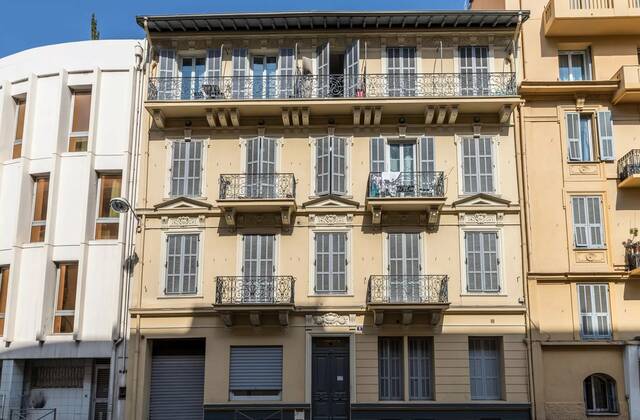 Winter Immobilier - квартира - Nice - Fleurs Gambetta - Nice - 0038617630e4546061cfee97dca77093_349907de92_1919-original