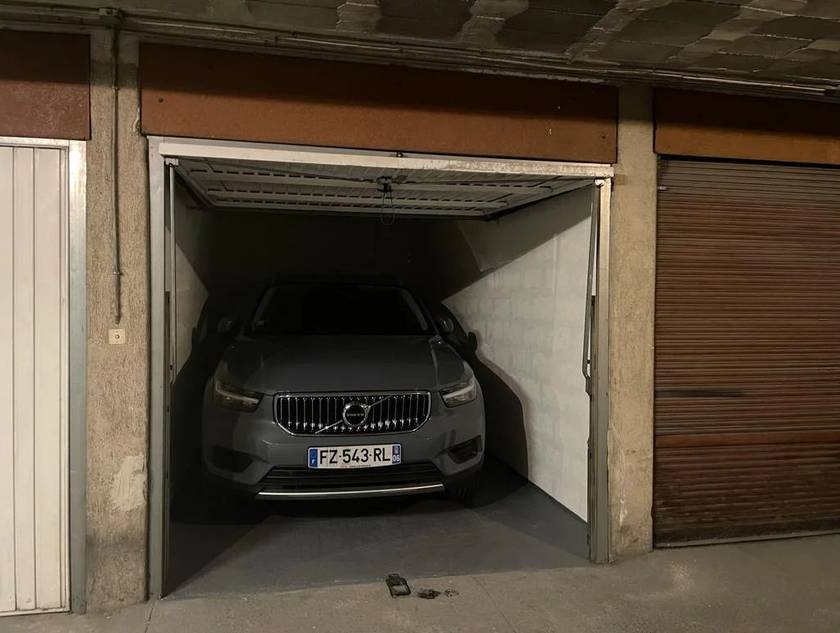 Winter Immobilier - Garage parking - Nice - Fleurs Gambetta - Nice - 156685859160dc66448f94d0.57400408_1024.webp-original