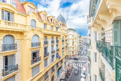 Winter Immobilier - Apartment - Nice - Carré d'or - Nice - b870ea7601fcbcef5e0c8ea6e72de9de_5156a8a66d_1920