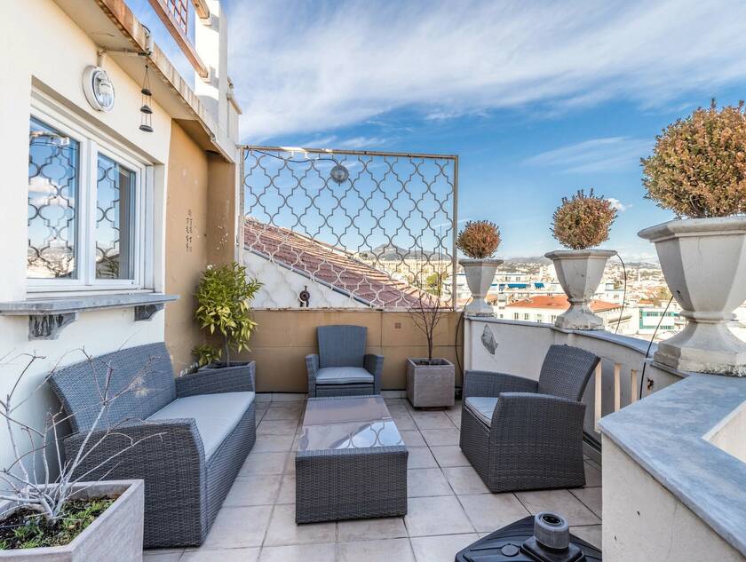Winter Immobilier - квартира - Nice - Estienne d’Orves / Parc Imperial / Pessicart - Nice - 8235f9c5e7e10accaf890d1f9eb2ca09_971759b7ea_1920