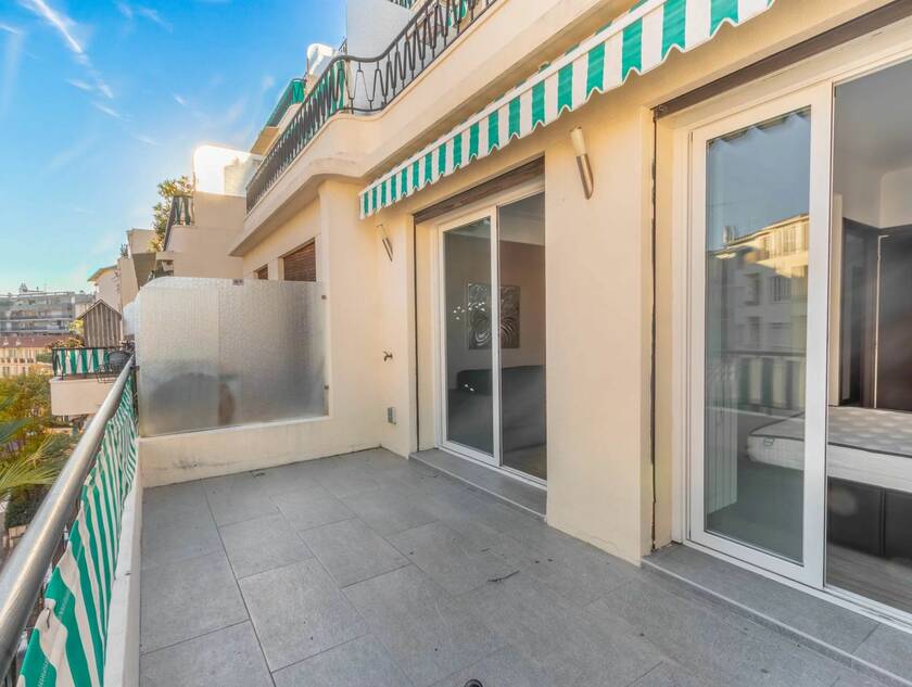 Winter Immobilier - Appartement - Nice - Fleurs Gambetta - Nice - abfffca4-dc31-413d-b925-a7fcc32a542f