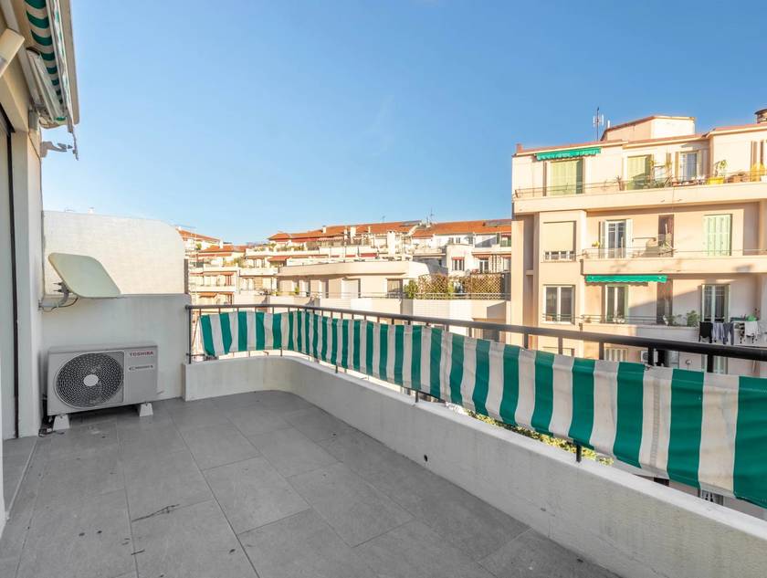 Winter Immobilier - Apartment - Nice - Fleurs Gambetta - Nice - 4ec35105a9805391adbeded183d1d107_103b86f338_1920