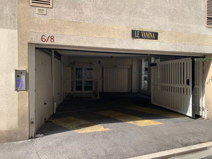 Winter Immobilier - Garage parking - Nice - Fleurs Gambetta - Nice - 156379799061a88a0f4f17f7.36705625_1920.webp-original