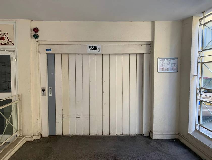 Winter Immobilier - Garage / Parking - Nice - Fleurs Gambetta - Nice - 23160278561a88a1051dff7.54403954_1920.webp-original