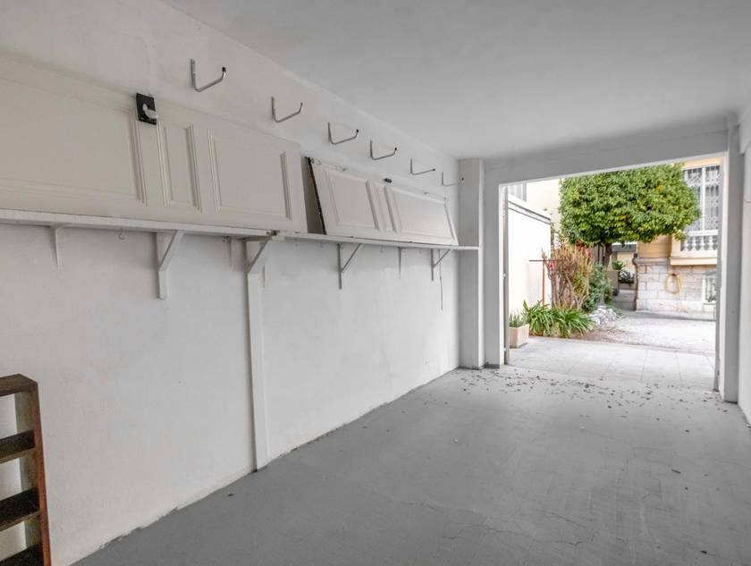 Winter Immobilier - Garage / Parking - Nice - Fleurs Gambetta - Nice - 168109026461e68fe3b6fb29.09576159_1920.webp-original