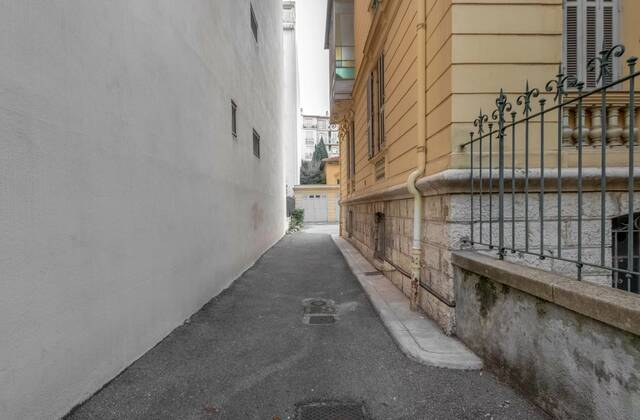 Winter Immobilier - Garage parking - Nice - Fleurs Gambetta - Nice - c1ce3ce6191afbd507f3d9fb44430cc0_52ffb0bd25_1920