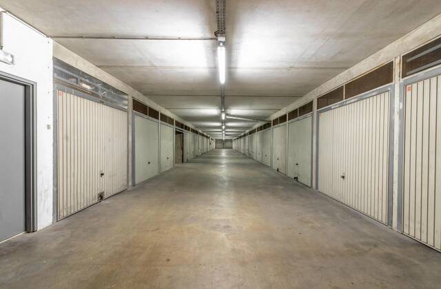 Winter Immobilier - Garage parking - Nice - Estienne d’Orves / Parc Imperial / Pessicart - Nice - 1eb02aa9b2b2a3c6e96343ef653e6e2b_b26f331750_1920