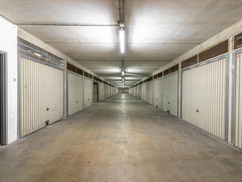 Winter Immobilier - Garage parking - Nice - Estienne d’Orves / Parc Imperial / Pessicart - Nice - 1eb02aa9b2b2a3c6e96343ef653e6e2b_b26f331750_1920