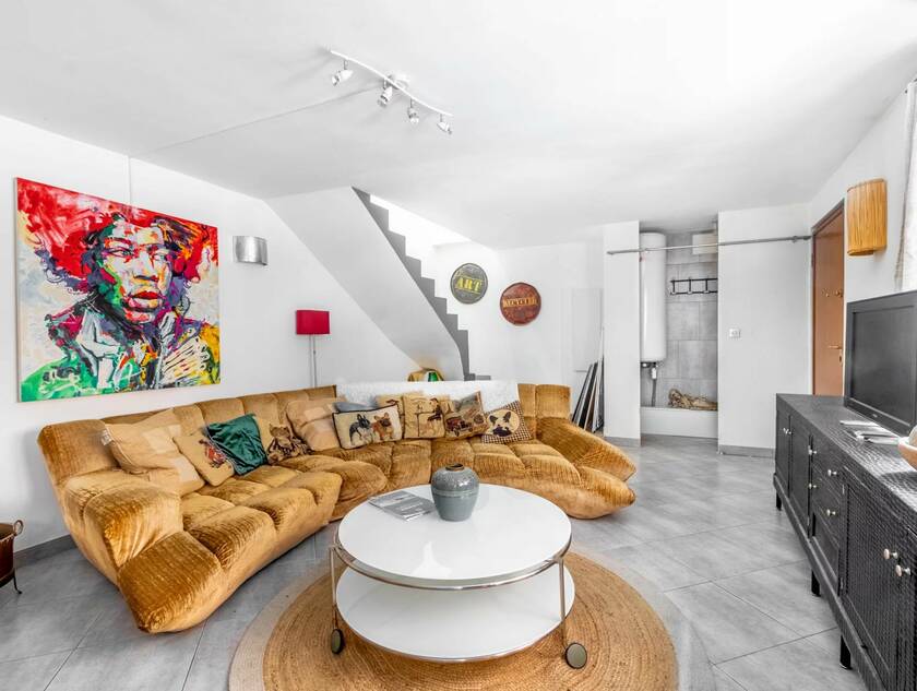 Winter Immobilier - Дом / Вилла - Nice - Port - Nice - e737426eff05ff56e6f99f732d15bfc2_4637121fc3_1920