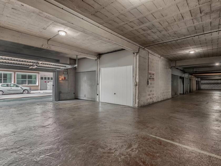 Winter Immobilier - Garage parking - Nice - Fleurs Gambetta - Nice - 6887b60d02934c1fc8ad1eddcf82a702_4d898f975a_1920