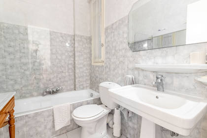 Winter Immobilier - Apartment - Nice - Fleurs Gambetta - Nice - 49710261m