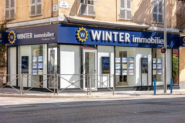 Winter Immobilier - La vie d’agence - Winter Immobilier ouvre une nouvelle agence immobilière à Nice, rue Gioffredo - Winter_Immobilier_Gioffredo_max_5Mo